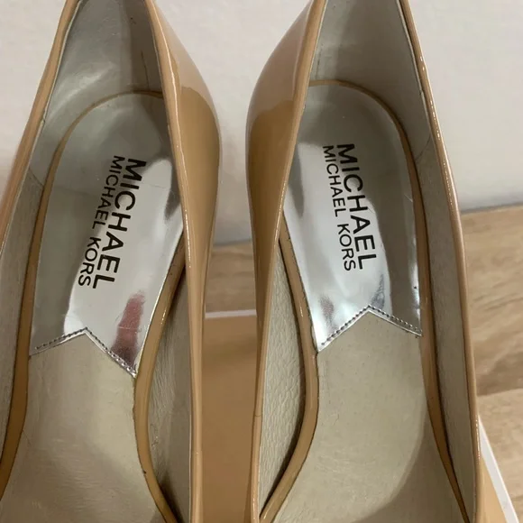 Michael Kors Nude Peep Toe Heels - Picture 5 of 10